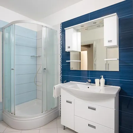 Milla With Private Pool, Jacuzzi, Sauna, Gym, Max. 8 Person Villa