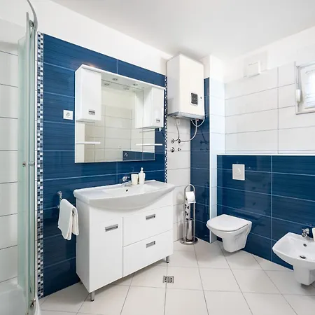 Milla With Private Pool, Jacuzzi, Sauna, Gym, Max. 8 Person *