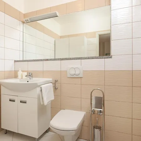 Milla With Private Pool, Jacuzzi, Sauna, Gym, Max. 8 Person