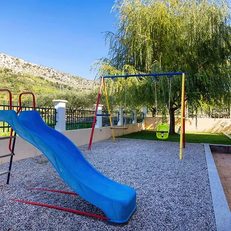 Milla With Private Pool, Jacuzzi, Sauna, Gym, Max. 8 Person Villa *